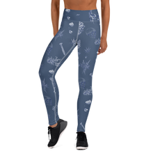 Load image into Gallery viewer, Classy Skulls Leggings
