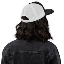 Load image into Gallery viewer, womens hex Trucker Cap