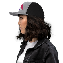 Load image into Gallery viewer, retro womens Trucker Cap