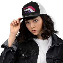 Load image into Gallery viewer, retro womens Trucker Cap
